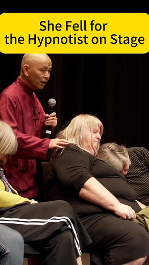 She Fell for the Hypnotist on Stage #hypnosis #funnyvideos #comedy | hypnosisreels