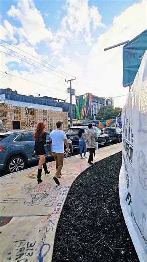 TOURIST DESTINATION, MIAMI BEST SEASON.. #wynwoodmiami #downtownmiami #beachvibes | Ulysses- J74