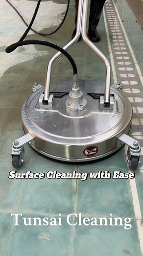 Tough grime stands no chance against our state of the art equipments #tunsaicleaning #tunsaipressurewashing #tunsaisoftwashing #teamtunsai #jointhecleaningmovement #cleancambodia #cleantok #satisfying #foryou #pressurewashing #softwashing #sustainability