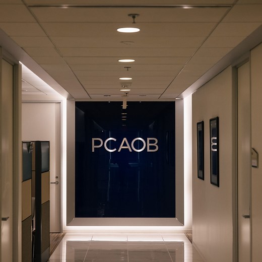 PCAOB to Cut Chair’s Pay by More Than Half Amid SEC Pressure
