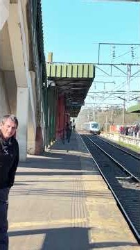 Tren Línea Roca Llegando a Estación Glew