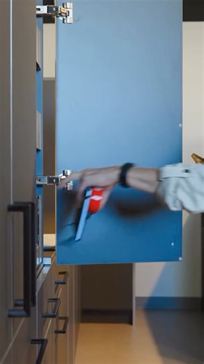 "Lexington is a very traditional area, but I needed to update a ten-year-old bath on a quick turnaround time. Decor Cabinets fit the need with a four-week lead time but what really impressed me was the great pricing, superb quality, & stylish clean lines. The bonus was my installers loved it as a simple fast easy install. Since we were so successful with our first project, we have expanded to do whole homes with beautiful outcomes." – Derrick Whitaker Design | Decor Cabinets Ltd