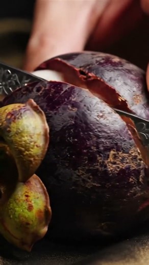 💜 Mangosteen Velvet Split – Softest Slice Ever