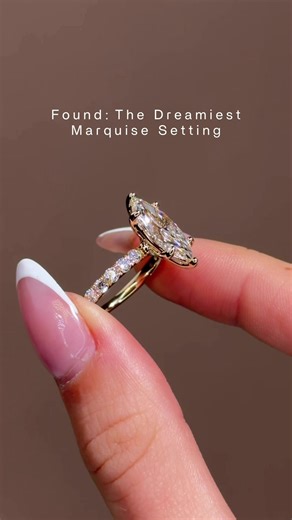 Spotted: The perfect setting for your dream marquise cut diamond. Marquise diamonds require thoughtful settings and the Grand Valentina does the job. Six prongs protect the pointed tips while keeping the shape clean and defined. The shared prong diamond band adds just enough weight to balance the elongated center, so it feels proportional. #Marquise #marquisesetting