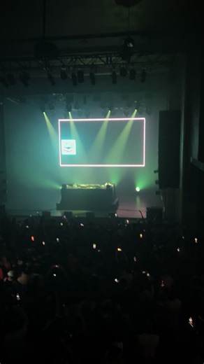 Insane Entrance of Tokyo Machine in Montreal