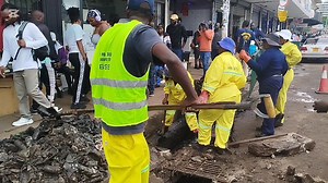 Following incidences of drainage challenges after heavy rains hit Harare yesterday, the City of Harare would like to assure residents that we are working on rectifying the challenges experienced on some streets. It should be noted that the City of Harare has been working on the drainage systems the past few months. However, from areas we worked on yesterday and today, it is evident that we still have people and vendors who dump rubbish in our drainage systems. We urge residents to dump rubbish i