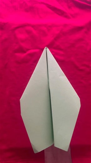 😍 This Paper Jet Flies INSANELY Far 🤯