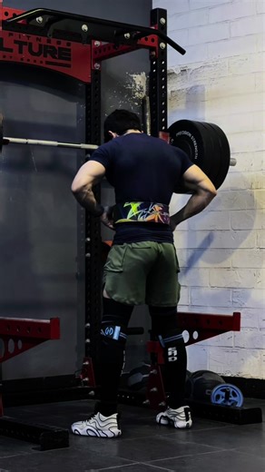 Achieve 150KG Squats with Hustlers Only Gear