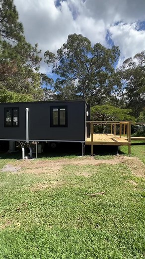 Check out this 20ft Expandable Home on a trailer 🏡 🛞 Whether you need extra accommodation, a stylish guest space, or a cost retreat, there’s a layout to suit your needs 💫 #ExpandableHome #ContainerHome #TinyHome #PortableHome #Australia