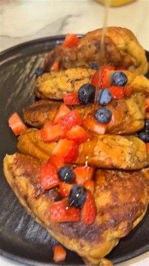 Apple Pie Spice Brioche French Toast | Cozy Fall Breakfast