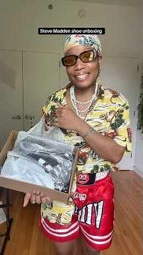 Steve Madden shoe unboxing
