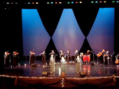 Mariachi Divas "Selena Medley" Tucson, Arizona 9-6-08