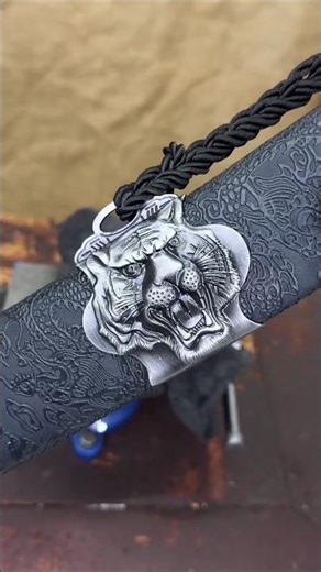 lion knife do u want #youtube #edcknife #blade