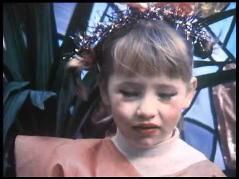 Isild Le Besco (1987) by Gérard Courant - Cinématon #995