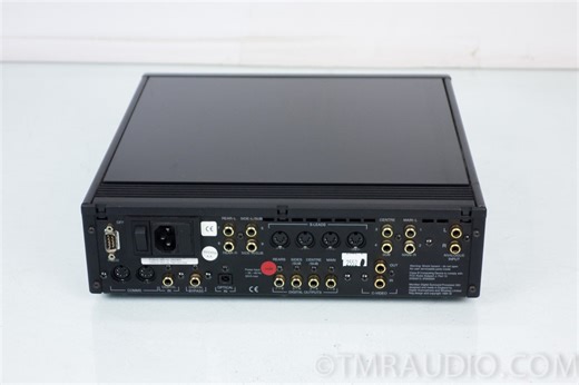 Meridian 565 Preamp / Surround Processor (updated to 7.1)