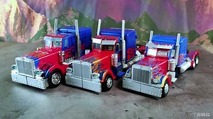 Transformers Three Leader Class Optimus Prime stop motion.Masterpiece Movie 04 op.變形金剛電影版擎天柱柯博文定格動畫#transformers #stopmotion #animation #stopmotionanimation #spicyanimation #actionfigures #Toy #Robot #unboxing #transformersstopmotion #transformersanimated #robotanimation #autobots #optimusprime
