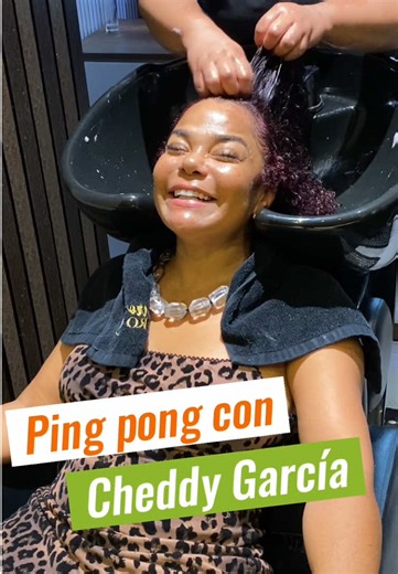 Cheddy García Disfruta en Puro Afro Beauty
