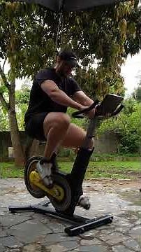 Brazil's Best Magnetic Spinning Bike with an 8kg Flywheel that Connects to an App