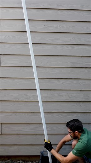 Fluorescent bulbs are mostly empty space 🤯​ #physics #experiment #fluorescent #science #reels | The Action Lab