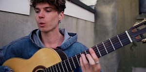 Always loved this song by Manu Chao so we thought we'd do a cover. Thanks so much for all your support! We release all our music independently and have worked really hard to bring you all of our videos! It would help us immensely if you would share our new single with all your friends, family, across your socials and download and stream the song online. Subscribe to Channel - https://www.youtube.com/channel/UCLuR... Instagram - https://www.instagram.com/thebigpushband Twitter - https://twitter.c