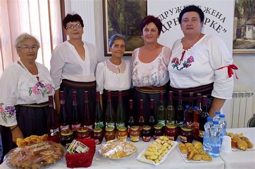 Najbolje slatko od višanja u Srbiji prave vredne "Crnobarke": Postoji li neki tajni recept?