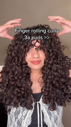 Finger Rolling for Defined 3A Curls