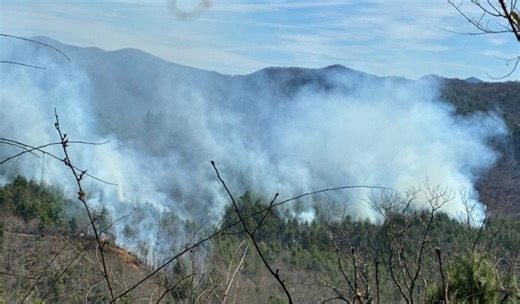 NC burn ban issued, increased fire danger alert issued statewide as active mountain wildfires burn 750 acres