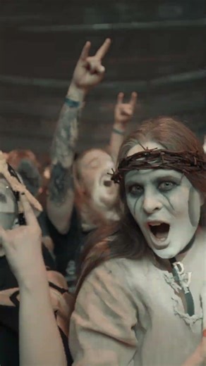 Demons Are A Girl's Best Friend Live WUTW