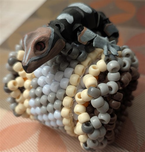 Rotating Kandi Cuff/desert Gecko - Etsy
