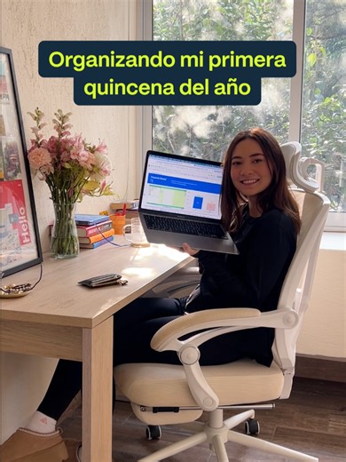 💸 Acompáñame a organizar mi primera quincena del año: así reparto mi sueldo Primero organizo mis ingresos, luego separo mi ahorro y al final asigno cada gasto para no desbalancearme. ✔️ Ahorro el 20% desde el inicio ✔️ Divido renta, servicios y supermercado ✔️ Controlo gastos hormiga como cafés y salidas ✔️ Registro ejercicio, transporte y suscripciones ✔️ Resultado: finanzas personales sanas ✅ Tener un presupuesto quincenal me ayuda a cumplir mis metas sin estrés. 📊 La plantilla de presupuest