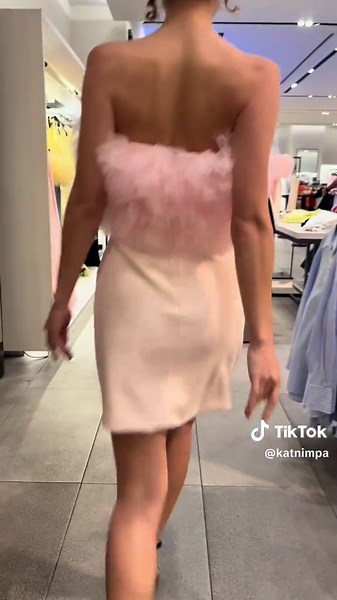 Stylish Dress from ZARA: A Complete Try-On Guide