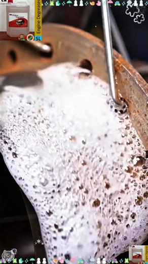 Essential Engine Degreaser Tips for Motorcycle Enthusiasts