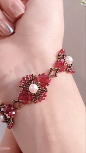 2.5K views · 32 reactions | DIY Elegant Pearl & Crystal Beaded Bracelet Tutorial ✨ #fbreelsfypシ゚viralシ #fbpost2026シ #foryoupageシforyou #viralpost2025シ #viralpost #followersreelsfypシ゚viralシfypシ゚viralシalシ #followersreels #viralreelschallenge #foryoupageシ #viewers #tranding | Wedding Decoration Ideas | Facebook