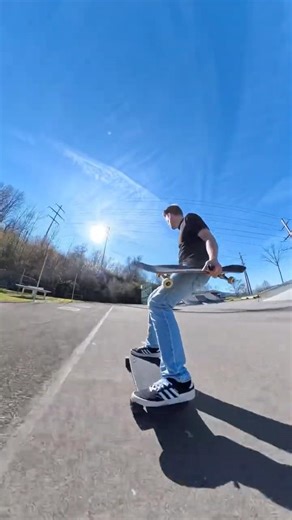 Zeno mini eskate to the spot, wood for the tricks