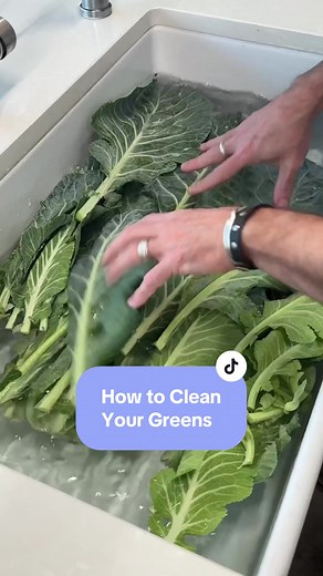 How to Clean Collard Greens for Cooking