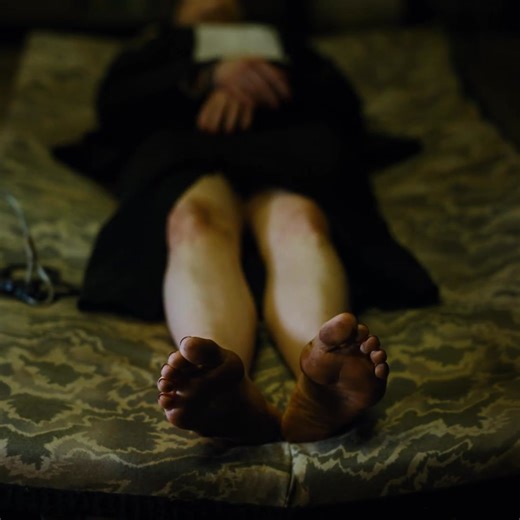 a first taste of the BUGONIA score, courtesy of Jerskin Fendrix 🌟 Recorded with the London Contemporary Orchestra, lead single "Star Saliva / Industry" arrives ahead of the full soundtrack release October 31. Directed by Yorgos Lanthimos and starring Emma Stone & Jesse Plemons, BUGONIA opens in select theaters this Friday from Focus Features. Listen/Pre-save here: https://bugonia.lnk.to/starsaliva | Sony Music Soundtracks