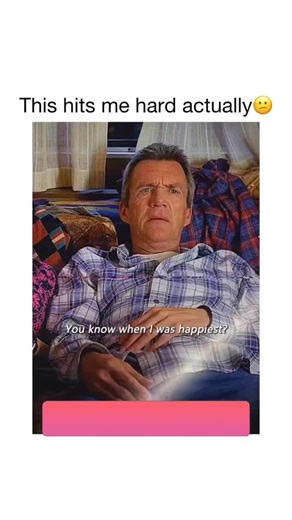 Movie ¦ Entertainment ¦ Clips on Instagram: "Crazy how fast time goes by 🎬: The Middle In the Heck family, middle-age, middle-class, middle-America mom Frankie Heck (two-time Emmy winner Patricia Heaton) uses a sense of humor to try to steer her family through life’s ups and downs as she tackles her career goals. Her unflappable husband, Mike (Neil Flynn), is a manager at the local quarry. Oldest son Axl is an obstinate young man; awkward daughter Sue cannot seem to find her niche — despite muc