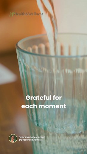 𝗧𝗶𝗺𝗲-𝗹𝗮𝗽𝘀𝗲 𝘄𝗲𝗹𝗹𝗻𝗲𝘀𝘀 𝗺𝗼𝗺𝗲𝗻𝘁𝘀 𝗵𝗶𝘁 𝗱𝗶𝗳𝗳𝗲𝗿𝗲𝗻𝘁 There's something so satisfying about capturing those small, healthy choices that add up to big changes! 📱 Try this: Film quick clips of your wellness moments: • Taking your morning walk • Drinking that glass of water • Prepping a healthy meal • Taking your medication • Doing gentle stretches Speed them up and add the text: "Grateful for each moment my body supports me" These tiny moments deserve celebration! Share yo