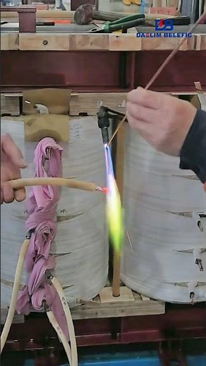 Pad-mounted transformer body high-voltage lead soldering