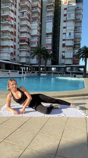 full workout that I did in the beginning is now live on my yt btw 💕🥰 #dailyvlog #travelvlog #dailyvlogger #traveldailyvlog