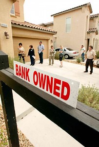 What's the Difference Between a Foreclosure and a Short Sale?