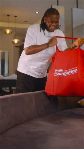 THE KINE on Instagram: "Every time I link up with @bet9ja_foundation. It’s always something beautiful, something meaningful. This year again, Christmas came early…And you can’t afford to miss this. If you want to be one of the lucky winners of this Christmas package, here’s all you have to do: Follow @bet9ja_foundation on Instagram Like the giveaway post Drop a comment under the post This December, let’s spread love. Let’s share joy. #Bet9jaFoundation #TransformingLives #Christmasgiveaway2025"