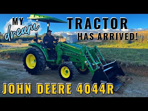 JOHN DEERE 4044R Compact Utility Tractor (4 Series) | It's finally arrived at my farm!!!