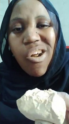 I can't stop eating clay 😫