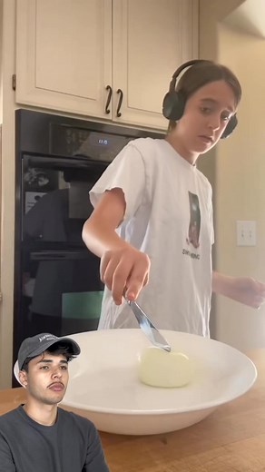 32K views · 187 reactions | Exploding egg | Surprising Clips TV | Facebook