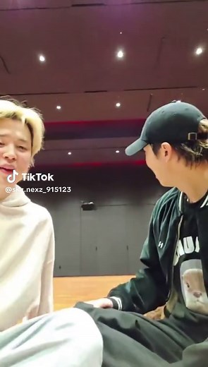 BTSメンバーの面白い瞬間集