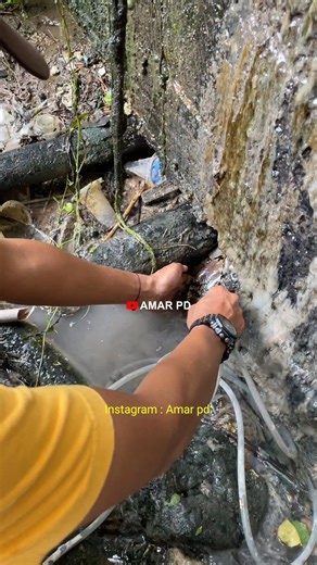 penar1kan u1ar python besar dengan selang air | Amar pd