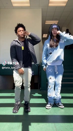 Silk Press Hairstyles: A Step-by-Step Guide