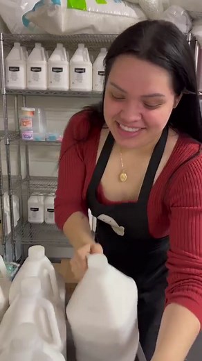 The shop will be open with UNLIMITED slime for an hour this Cyber Monday!! 🎉 5pm PST 🫶🏻 | Squishybunnii