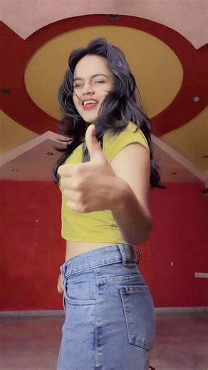 Shiny dance trend 💃🔥 #trending #viral #dance #tiktok #trend #reels #shiny #shorts #ytshorts #fyp